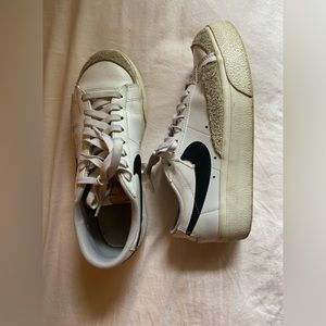 Nike Blazer Low Platform